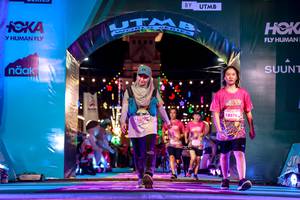 BIB: 5070, 18276
                            <button type="button" onclick="openModal(24864224)" class="btn btn-primary btn-sm float-right btn-popup" data-toggle="modal" data-target=".modal-high-quality">
                        <i class="fas fa-shopping-cart"></i> Add to Cart
                    </button>
                                            <button type="button" onclick="isThisMe(24864224, true)" class="btn btn-success btn-sm float-right btn-popup btn-isme hidden" data-toggle="tooltip" data-placement="bottom" title="นี่คือรูปของคุณใช่ไหม คลิกที่นี่เพื่อเอาเข้าอัลบั้ม">
                        <i class="fas fa-plus"></i> Add to album
                    </button>
                    <button type="button" onclick="isThisMe(24864224, false)" class="btn btn-warning btn-sm float-right btn-popup btn-isnotme hidden">
                        <i class="fas fa-ban"></i> Remove from album
                    </button>